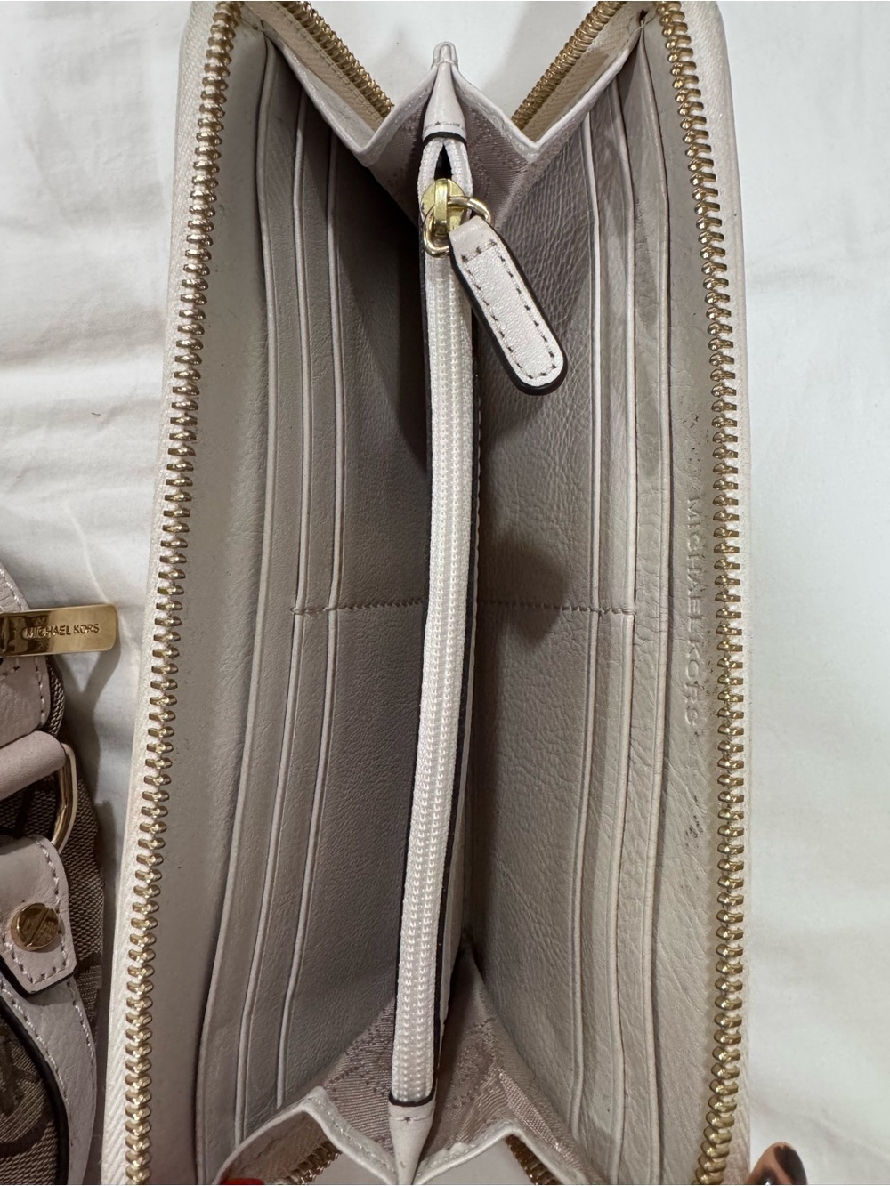 Michael Kors Brown Beige MK Logo Satchel with Matching Wallet - Picture 3 of 3
